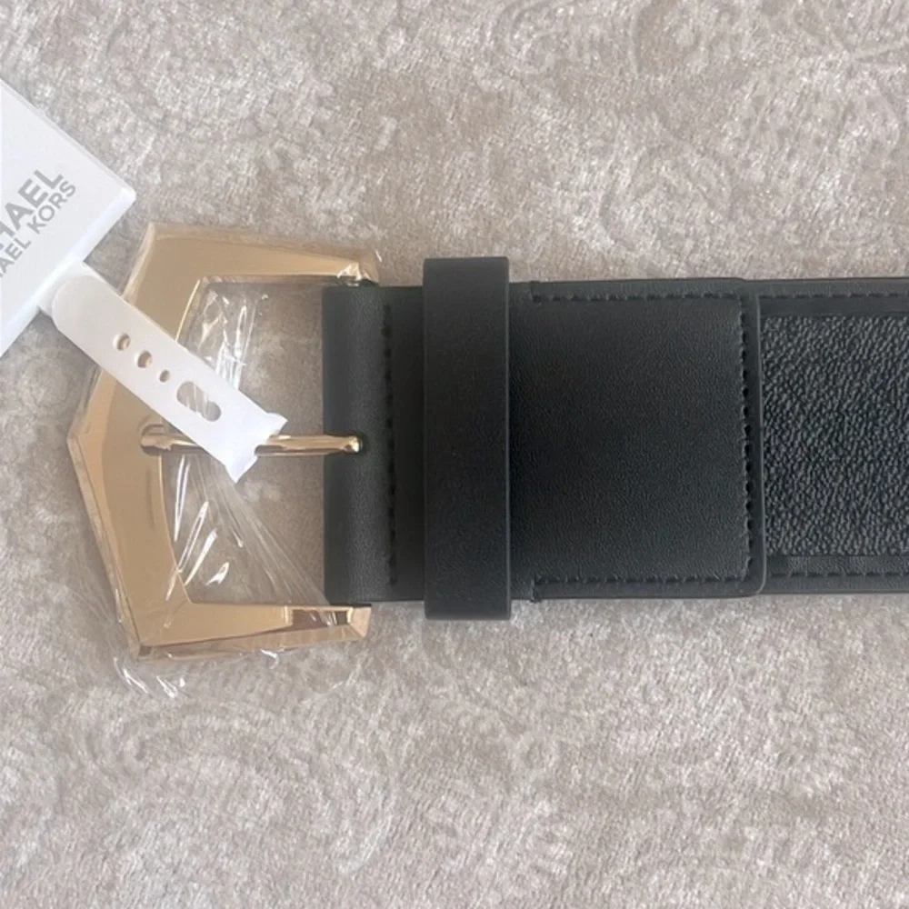 Brand New Michael Kors Wide Strap Black Logo Stretch Belt w/ Gold Tone Buckle